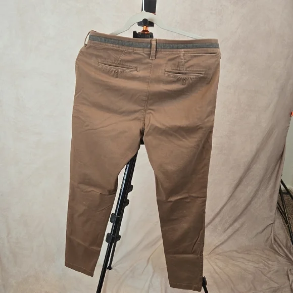 Express Men's 365 Comfort Super Skinny Hyper Stretch Tan Chino Pants - Picture 10 of 10